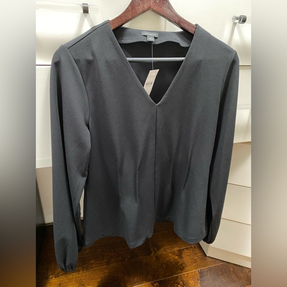 Ann Taylor long sleeve cinched waist top